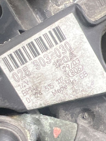 Автомобильный генератор 028903025S VAG