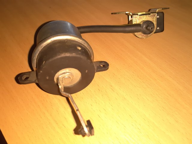 028906283F VAG Клапан соленоид регулирования заслонки EGR купить в Киев