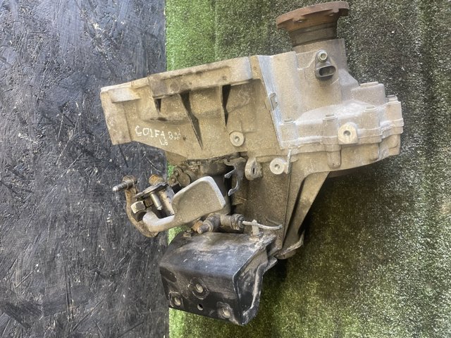 VAG 02T301103K Корпус коробки передач АКПП/КПП в наличии Николаев