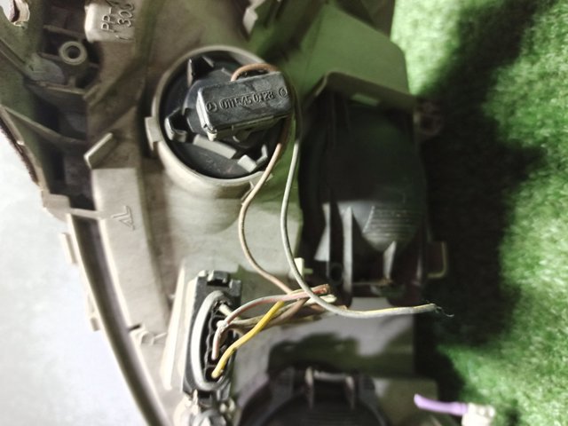 0301192202 MERCEDES Правая фара купить в Черкассы