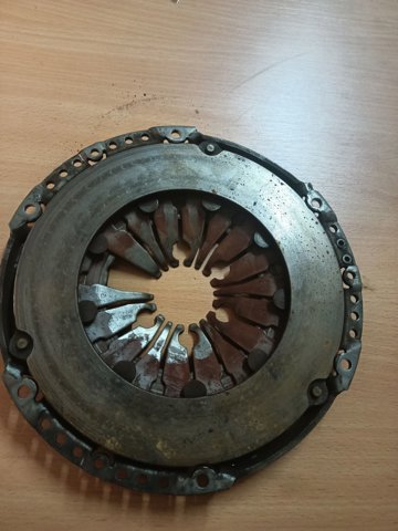 VAG 038141025D Корзина сцепления в наличии Полтава