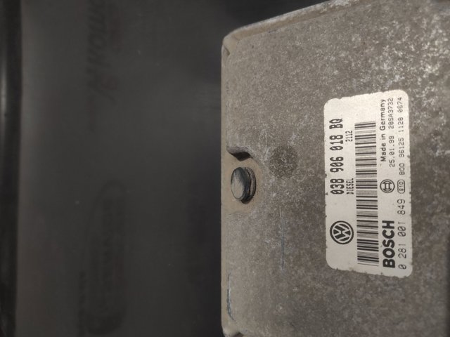 Мозги двигателя 038906018BQ VAG