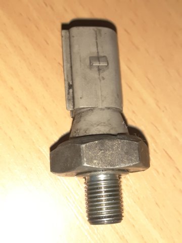 Датчик указателя давления масла 038919081F VAG