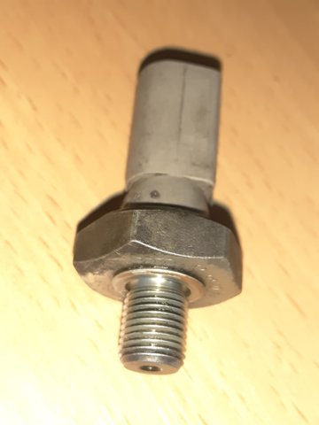 038919081F VAG Датчик давления масла купить в Черкассы