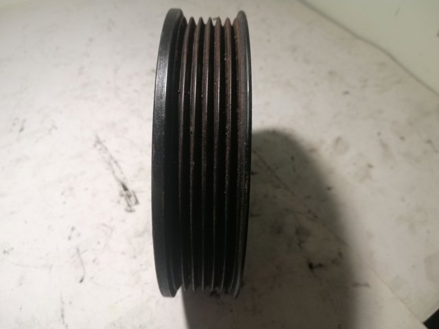 VAG 03D121028B Шкив водяной помпы в наличии Житомир