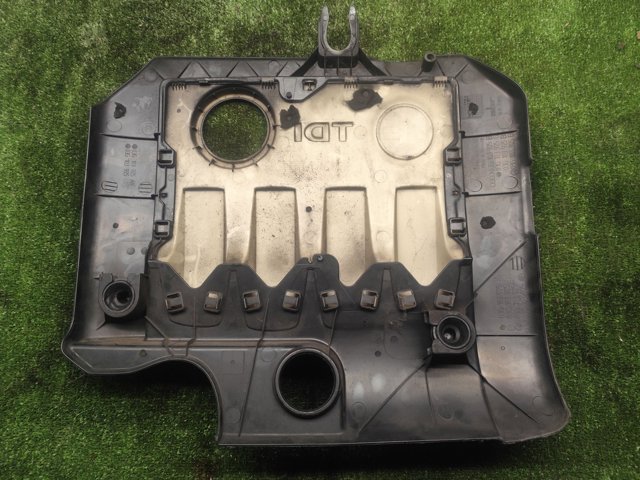 03G103925 VAG Крышка мотора декоративная купить в Одесса