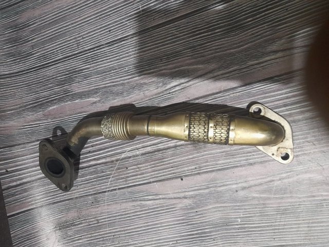 Патрубок системы рециркуляции отработавших газов EGR 03G131521F VAG