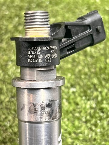 Топливные форсунки 0445115022 NISSAN