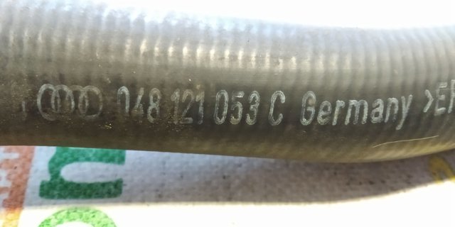 VAG 048121053C Шланг (патрубок) водяного насоса приемный в наличии Черновцы