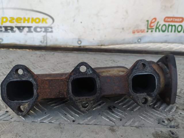 059253033M VAG Выпускной коллектор купить в Кривой Рог