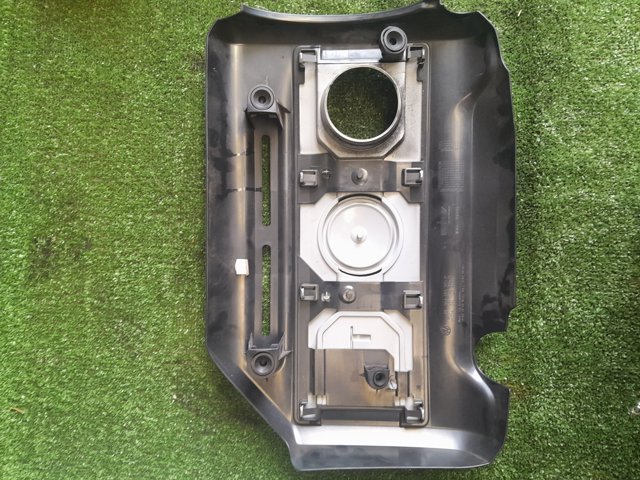 VAG 06J103925P Крышка двигателя в наличии Черкассы