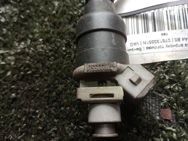 078133551N VAG Форсунка впрыска топлива купить в Каменское
