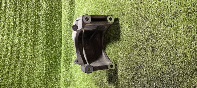 07Z199307B VAG Кронштейн подушки (опоры) двигателя левой купить в Львов