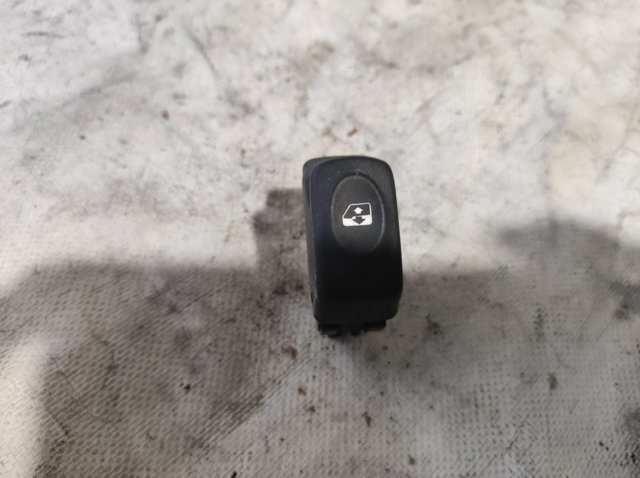 090327N RENAULT купить в Ужгород
