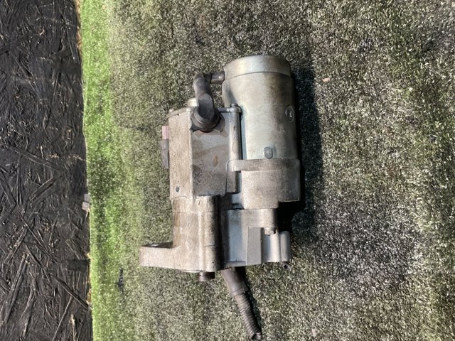 HYUNDAI 0K55218400A Стартер в наличии Черновцы