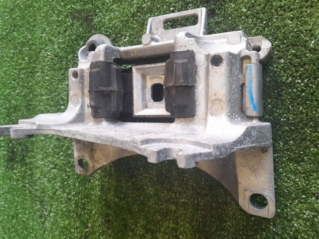 RENAULT 112200017R в наличии Киев