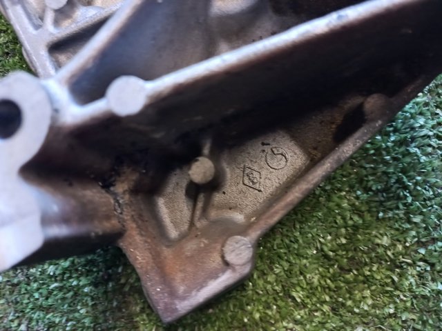 RENAULT 112317173R Кронштейн подушки (опоры) двигателя правой в наличии Одесса
