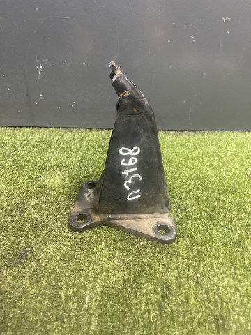 Кронштейн подушки (опоры) двигателя, левой 11233EB300 NISSAN