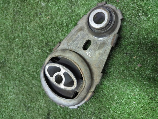 RENAULT 112380006R Подушка (опора) двигателя задняя в наличии Ровно