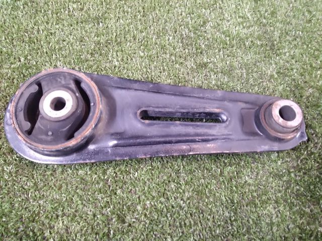 11360-JD000 Nissan/Infiniti Подушка (опора) двигателя левая нижняя
