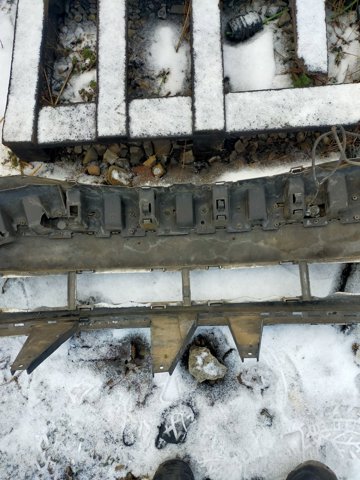 FORD 1324223 Передний бампер в наличии Винница