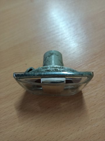 Повторитель поворота на крыле, левый 13252455 GM