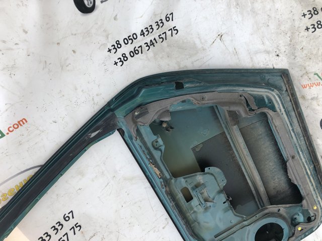 1379863 FORD Дверь задняя правая купить в Львов