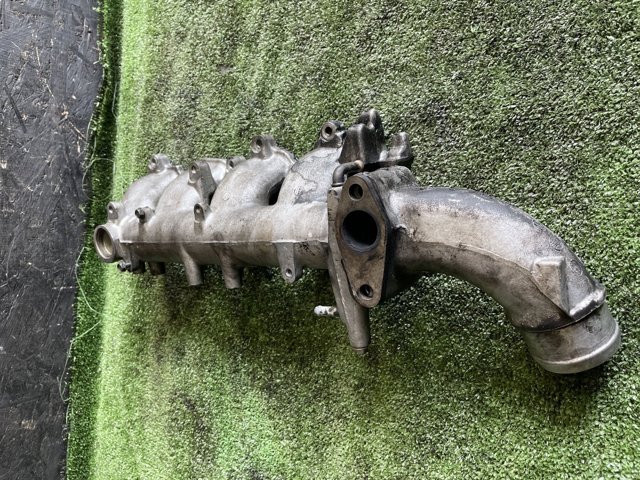 140018H800 NISSAN Впускной коллектор купить в Украина