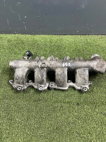 Коллектор впускной 14001VK500 NISSAN