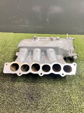 Коллектор впускной верхний 140108J160 NISSAN