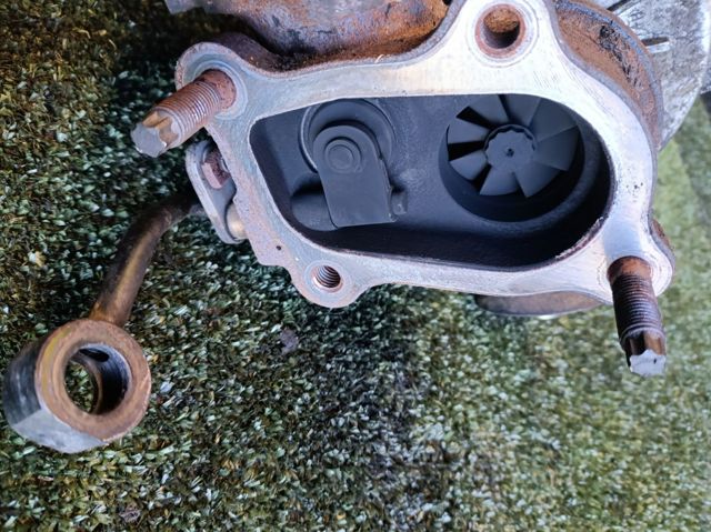 Турбонагнетатель 144118H800 NISSAN