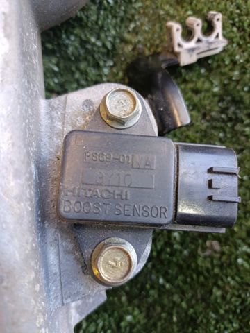 Охладитель наддувочного воздуха 14461EQ400 NISSAN