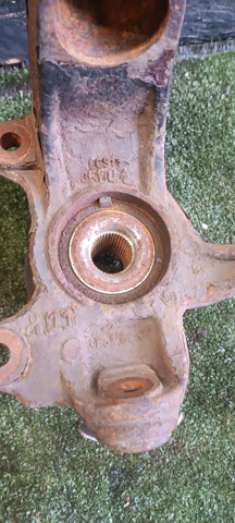 1474288 FORD Цапфа (поворотный кулак) передний правый купить в Черкассы