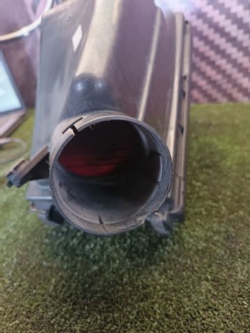 16528AU601 NISSAN Корпус воздушного фильтра купить в Винница