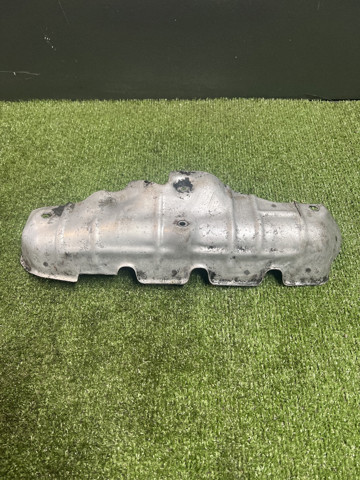 Крышка выпускного коллектора 165904N100 NISSAN