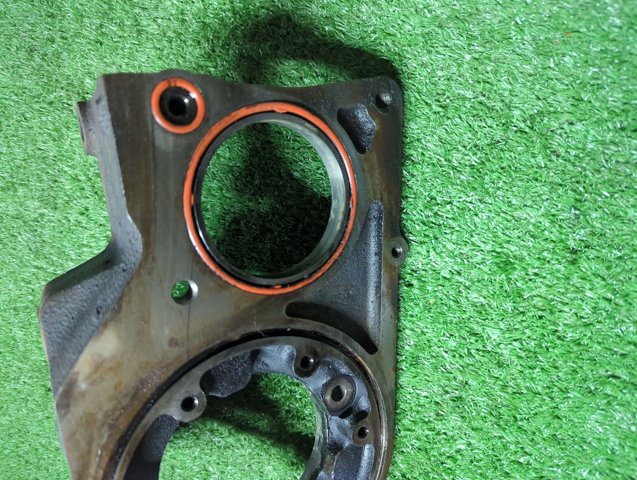 16811EQ400 NISSAN Кронштейн топливного насоса ТНВД купить в Черкассы