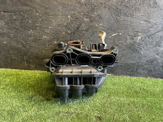 TOYOTA 171200Q040 Впускной коллектор в наличии Николаев
