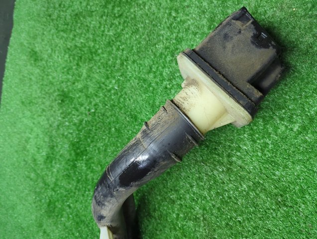 RENAULT 172210009R Горловина топливного бака в наличии Житомир