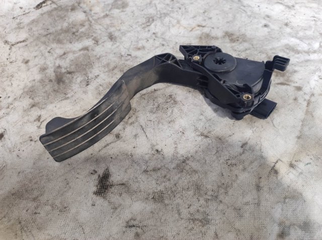 180022703R RENAULT Педаль газа купить в Каменское