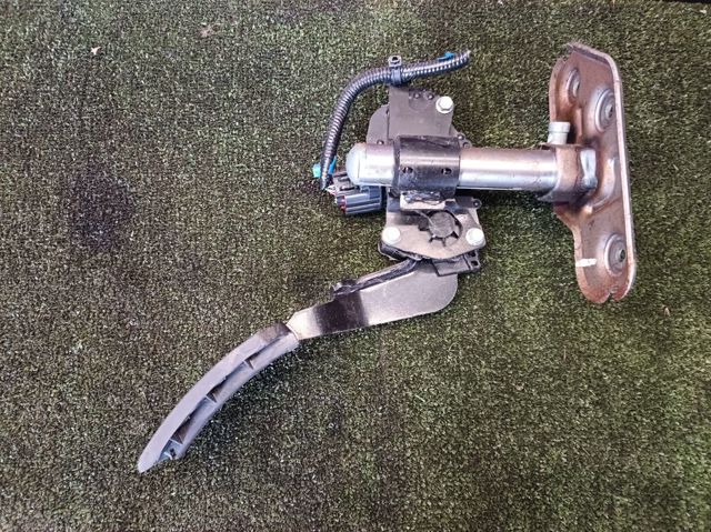 Педаль акселератора 18002CA100 NISSAN