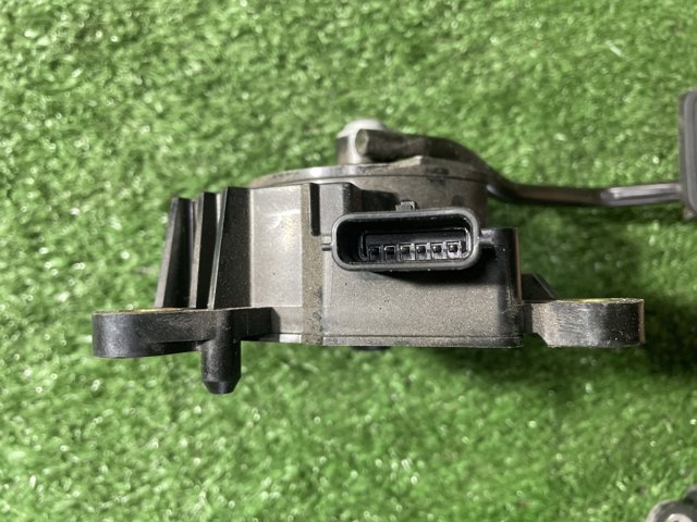 NISSAN 18002JG00A в наличии Киев