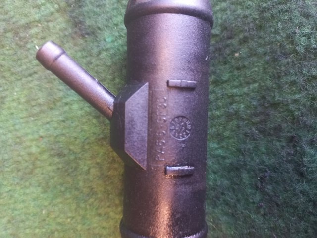 VAG 1C0121438A Шланг (патрубок) системы охлаждения в наличии Черновцы