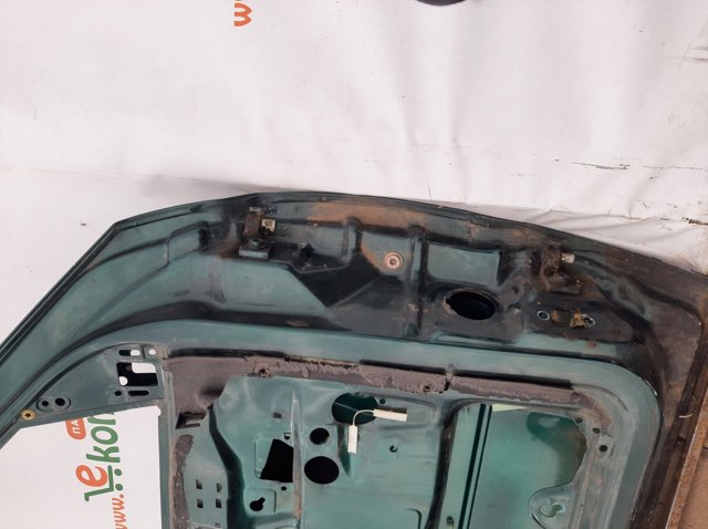 Передняя левая дверь Volkswagen Golf III