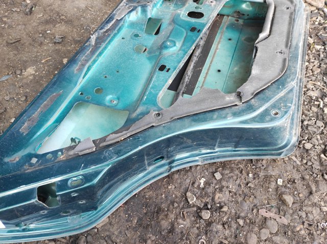 Дверь задняя Volkswagen Vento
