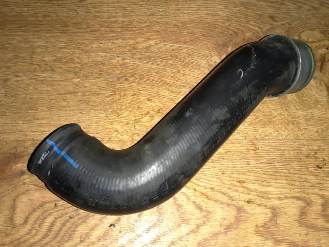 1J0145828T VAG Патрубок интеркулера купить в Николаев