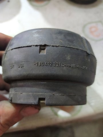 1J0412331C Опора переднего амортизатора купить Харьков