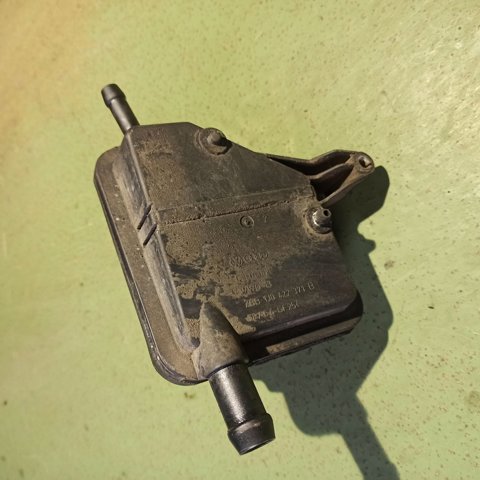 Бачок насоса ГУР 1J0422371B VAG