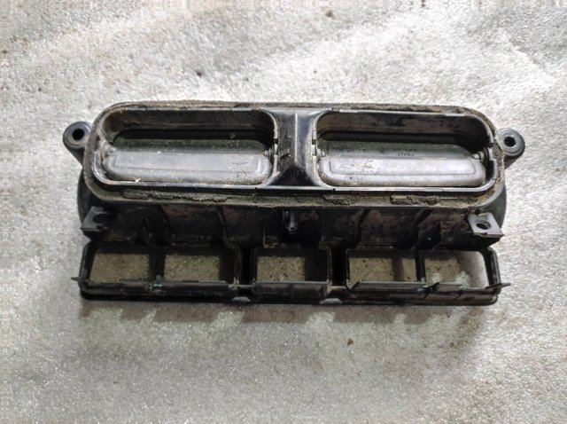 VAG 1J0819728C Решетка вентиляции салона на "торпедо" в наличии Полтава