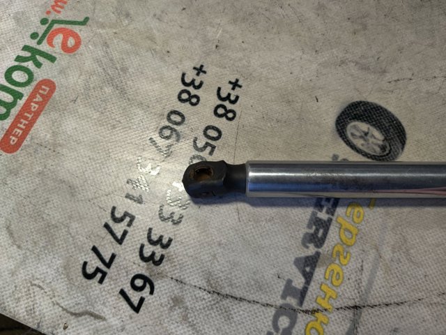 Стойка капота 1J0823359C VAG