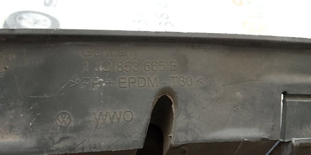 Решетка бампера переднего левая 1J0853665B VAG